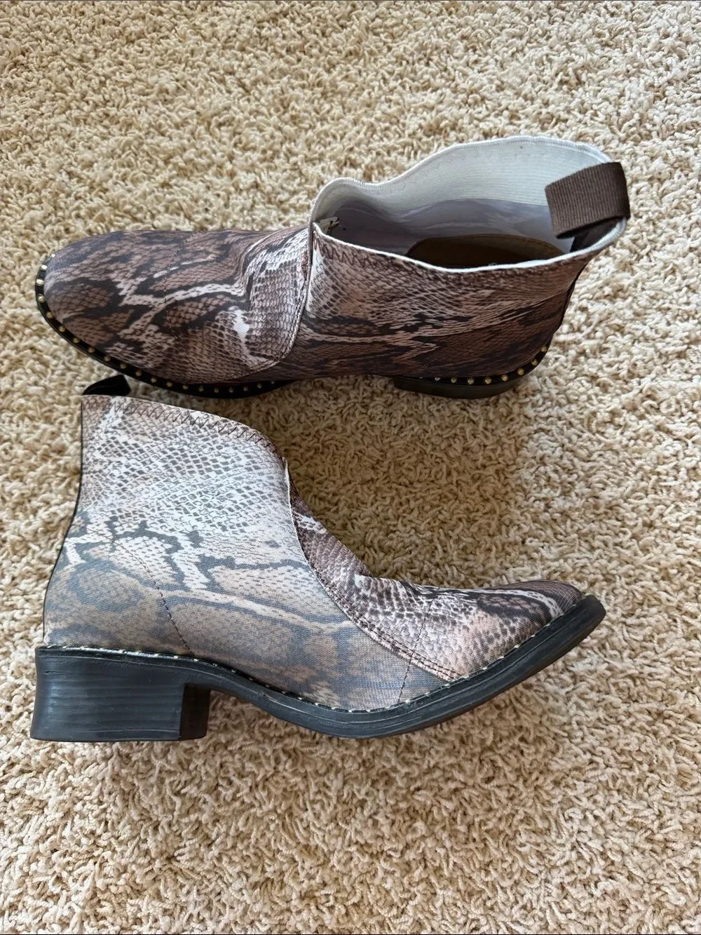 Pierre Dumas snake print